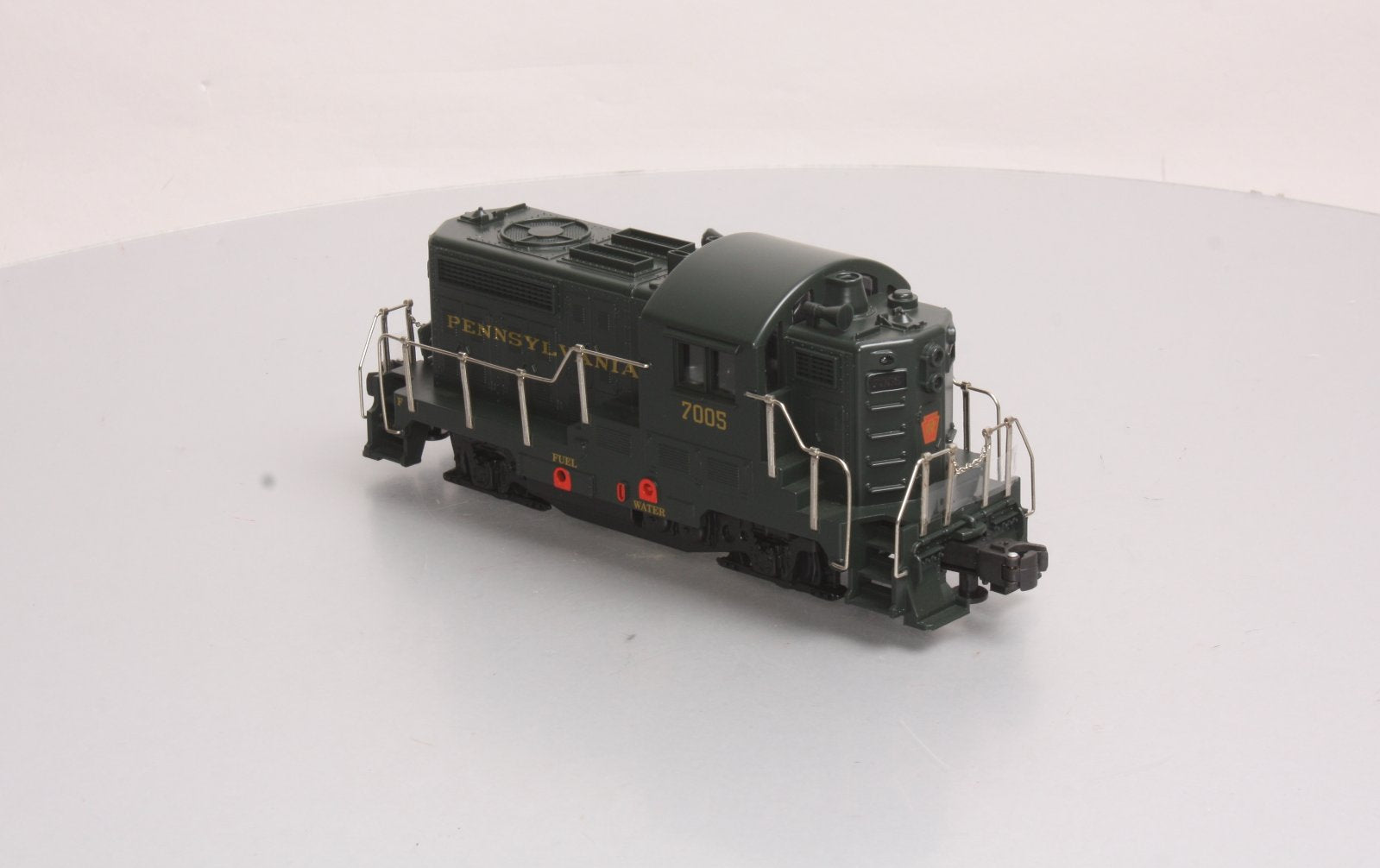 RMT 4153 O Gauge Pennsylvania GP Diesel Locomotive #7005 LN/Box