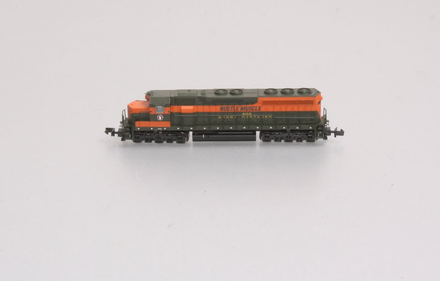 Spectrum 82752 N Great Northern "Hustle Muscle" GE EMD SD-45 Diesel Loco #400 LN/Box