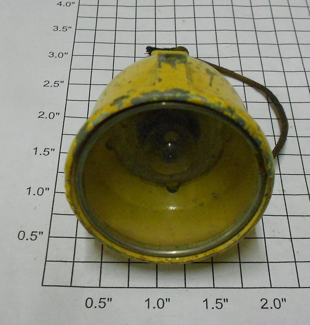 American Flyer XA8862YX Yellow Searchlight Housing with Lens, Bulb and Snap Ring