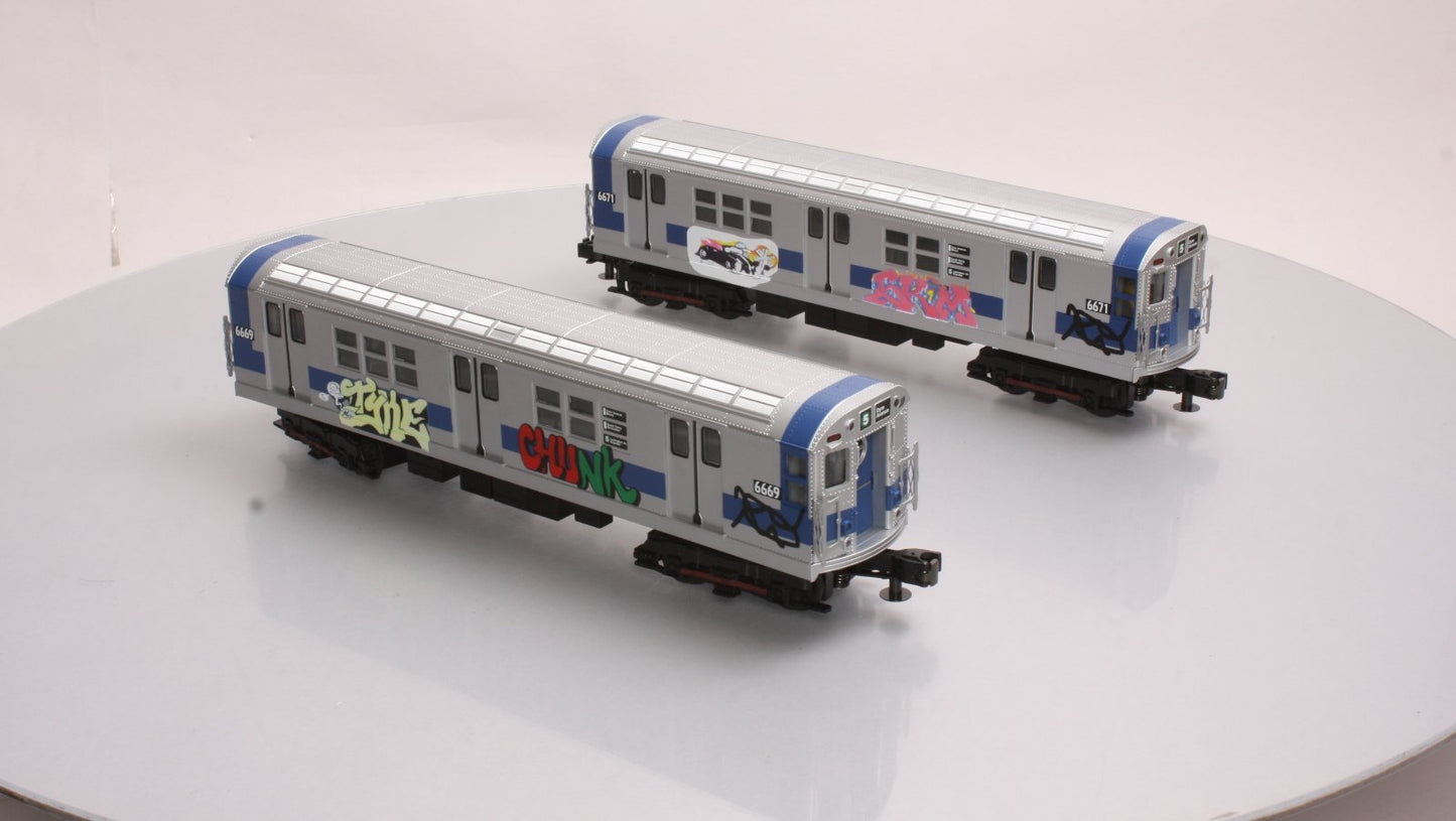 MTH 30-2391-3 O MTA - Graffiti R-17 Subway Add-On Non Powered Set (Set of 2) LN/Box