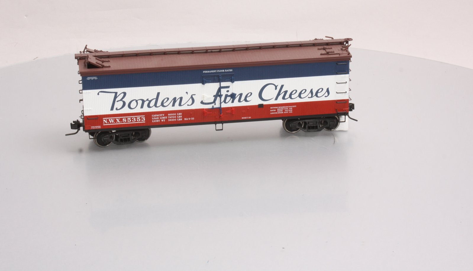 Atlas 7704-2 O Borden's Fine Cheese 40' Woodside Reefer Car #85353 (2-Rail) NIB