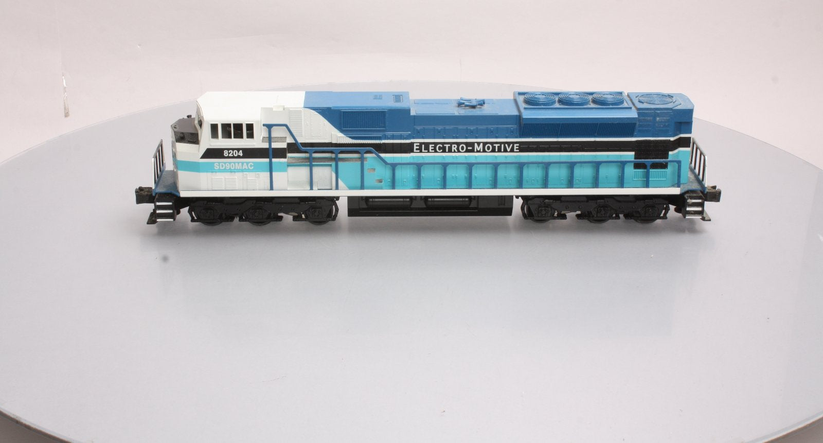 Williams SD90-202 O Gauge Demonstrator SD-90 Powered Diesel Locomotive #8204 NIB