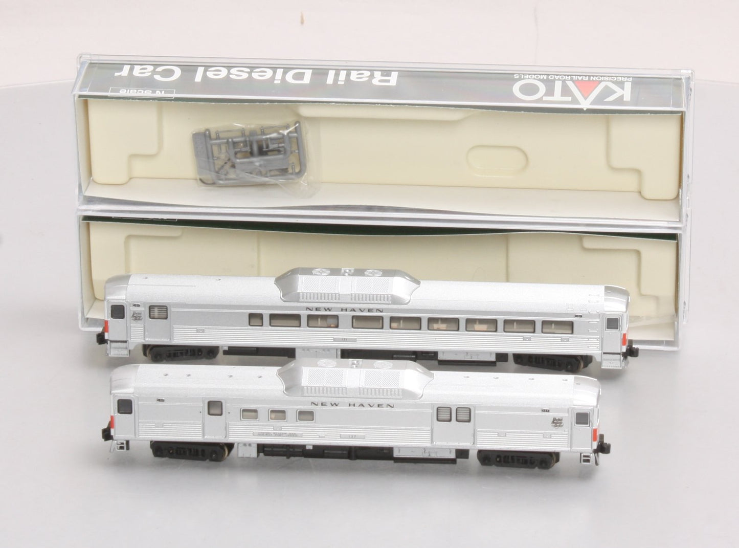 Kato 106-3007 N Scale New York New Haven & Hartford Rail Diesel Car Set B LN/Box