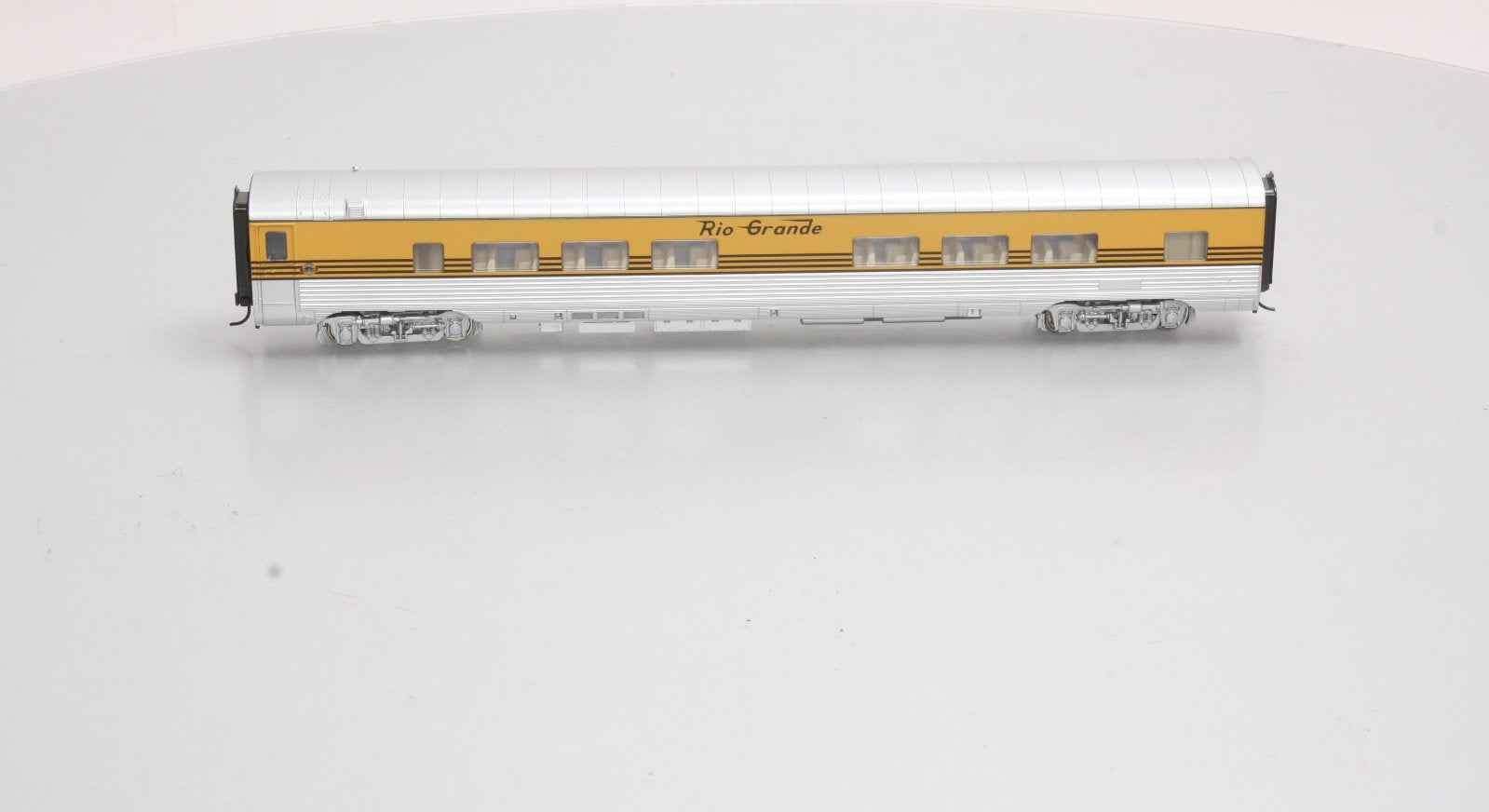 Walthers 932-6768 HO Scale Denver & Rio Grande Western PS 52-Seat Coach Car LN/Box