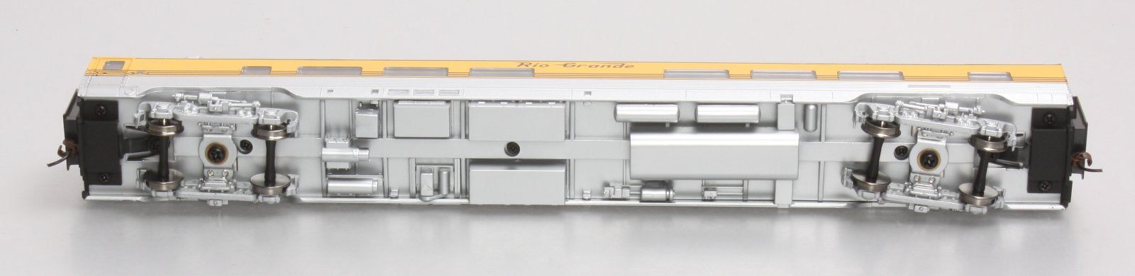 Walthers 932-6768 HO Scale Denver & Rio Grande Western PS 52-Seat Coach Car LN/Box