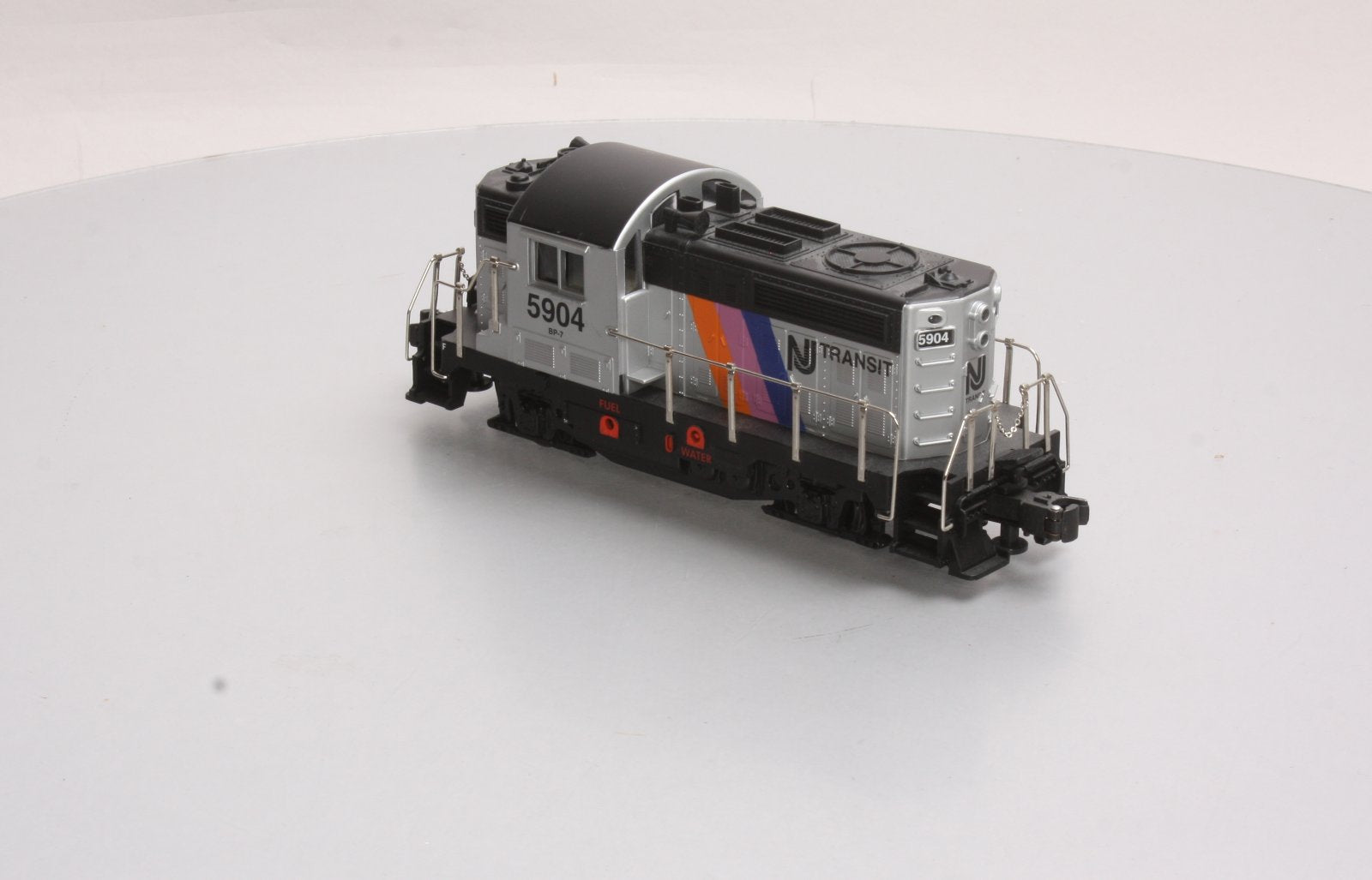 RMT 4752 O NJ Transit Powered Diesel Locomotive #5904 – Trainz