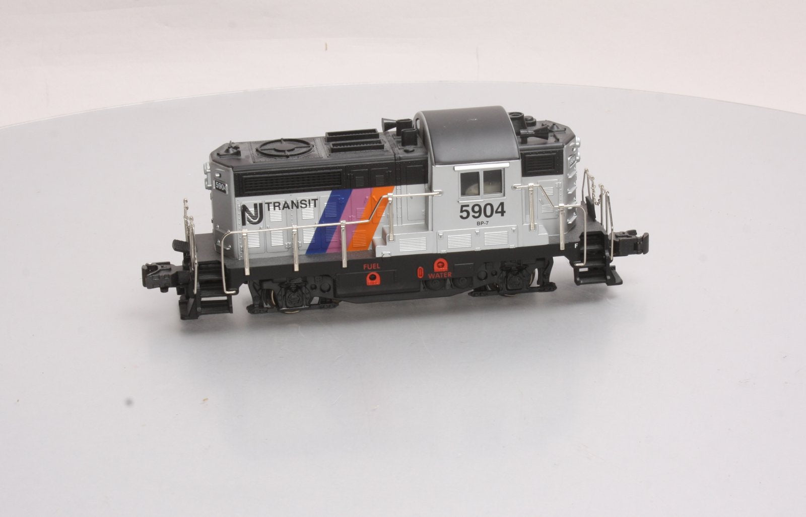 RMT 4752 O NJ Transit Powered Diesel Locomotive #5904