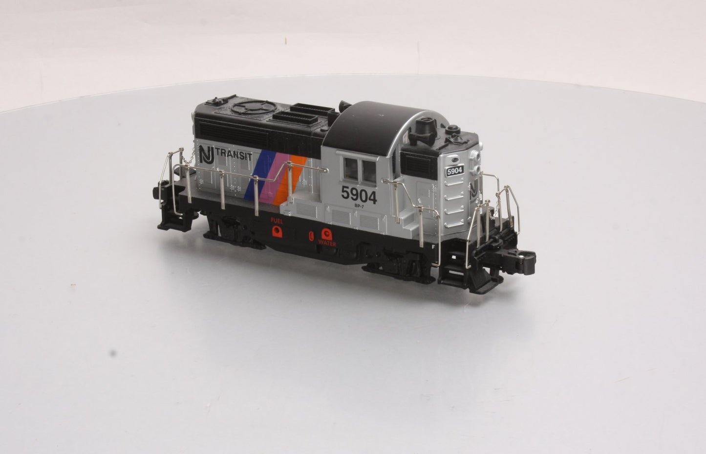 RMT 4752 O NJ Transit Powered Diesel Locomotive #5904