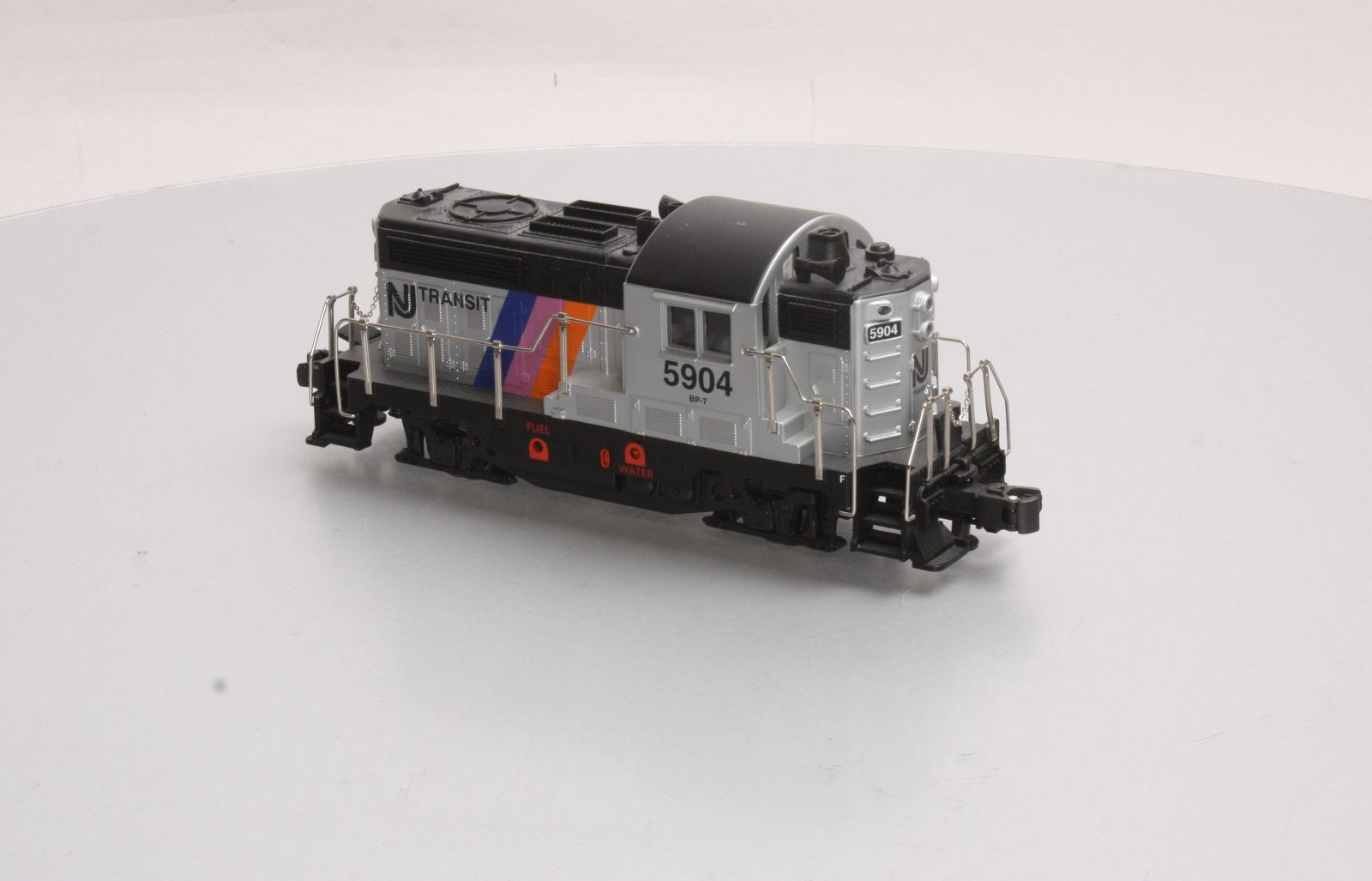 RMT 4752 O NJ Transit Powered Diesel Locomotive #5904