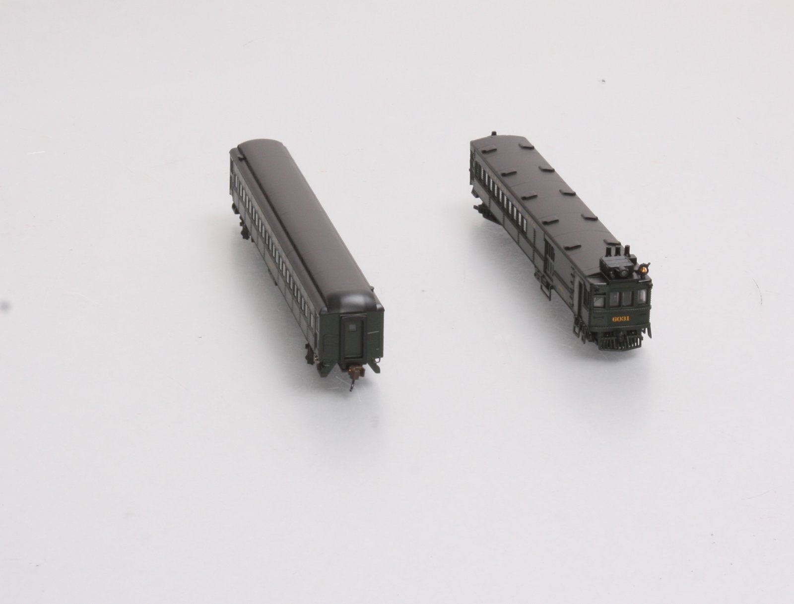 Bachmann 81466 N Baltimore and Ohio EMC Electric Doodlebug & Trailer Coach (DCC) LN/Box