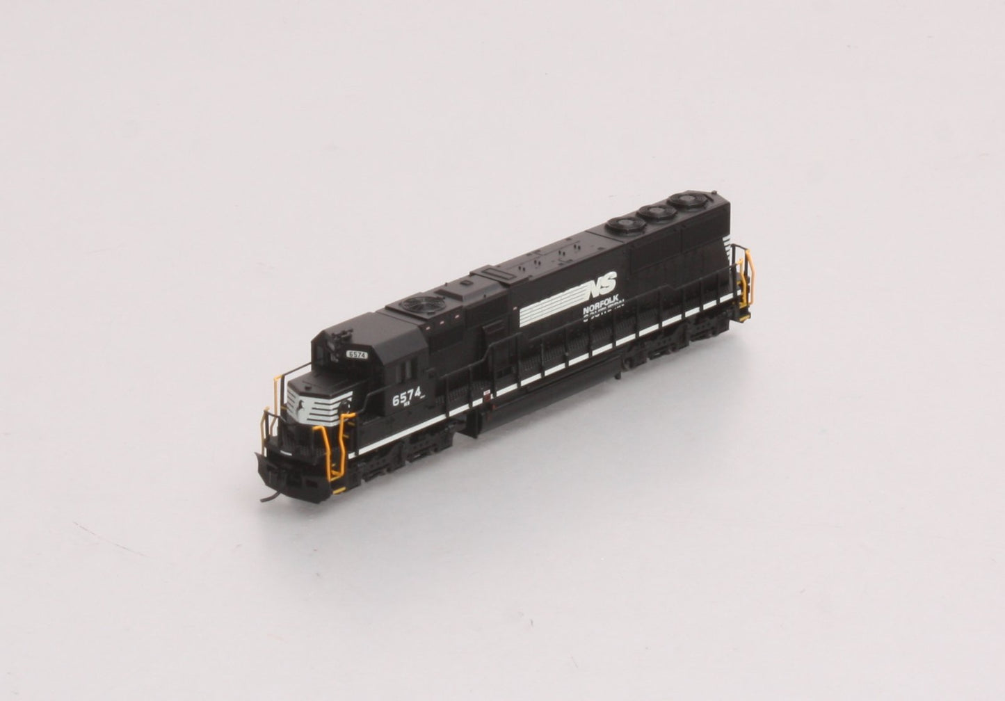 Atlas 49062 N Scale Norfolk Southern SD60 Diesel Locomotive #6574