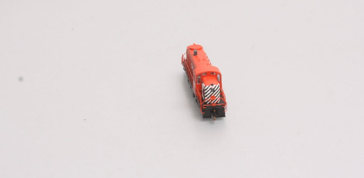 Walthers 920-80092 Alco RS-2 CP #8400
