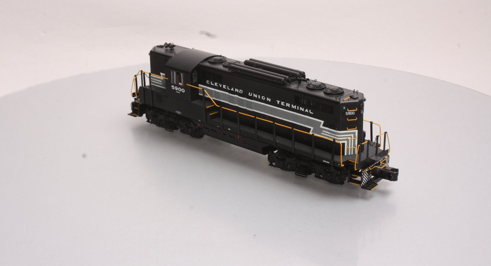 MTH 20-20247-1 Cleveland Union Terminal GP-9 Diesel Engine w/PS 3.0 #5900 LN/Box