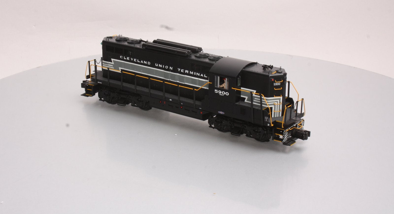 MTH 20-20247-1 Cleveland Union Terminal GP-9 Diesel Engine w/PS 3.0 #5900 LN/Box