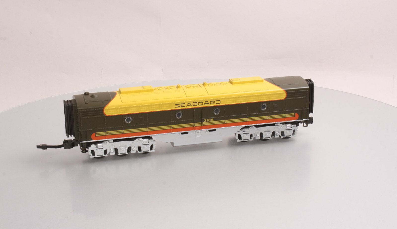 MTH 30-2181-3 O Seaboard EMD E-8 B Unit Non-Powered Diesel Engine #3106 LN/Box