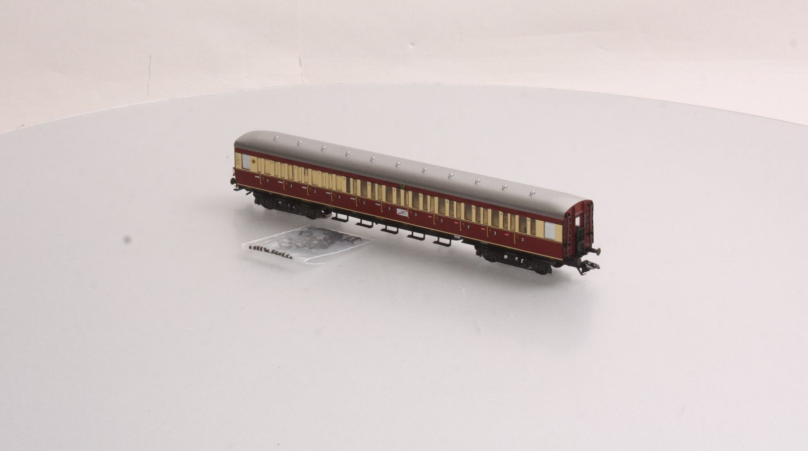 Marklin 43109 HO Scale Ruhr Express Train Commuter Car LN/Box
