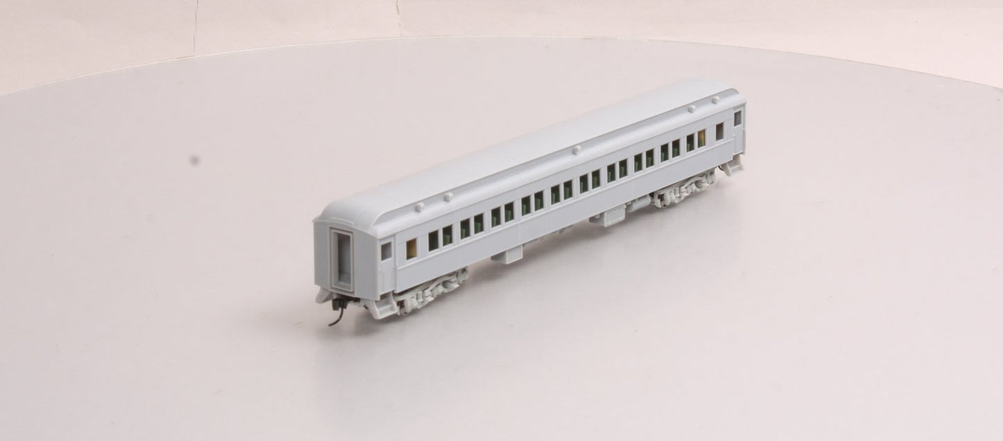 Walthers 932-10100 HO Scale Heavyweight Paired Window Coach Undecorated LN/Box