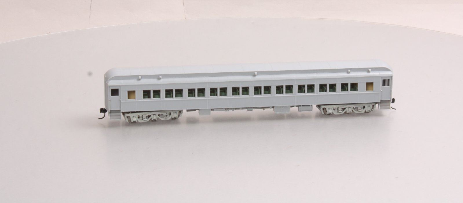 Walthers 932-10100 HO Scale Heavyweight Paired Window Coach Undecorated LN/Box