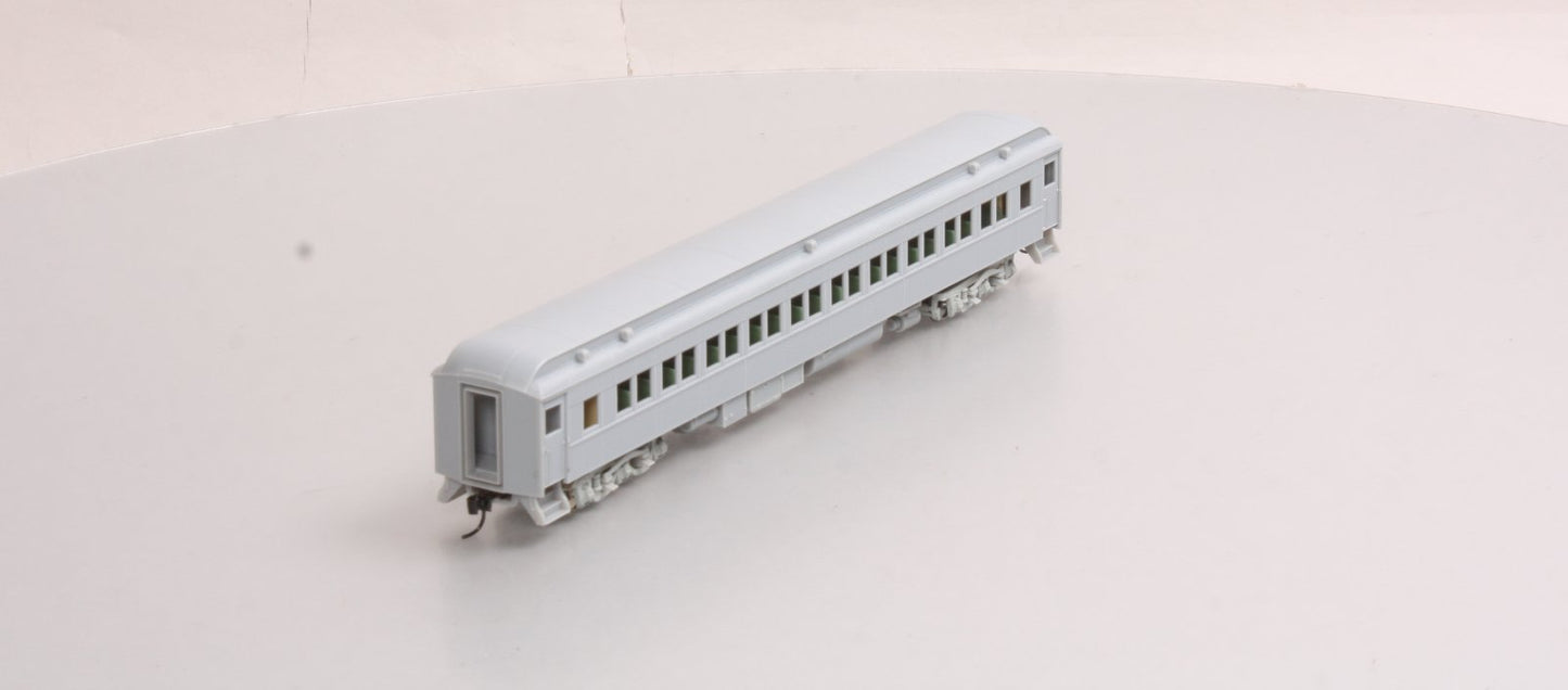 Walthers 932-10100 HO Scale Heavyweight Paired Window Coach Undecorated LN/Box