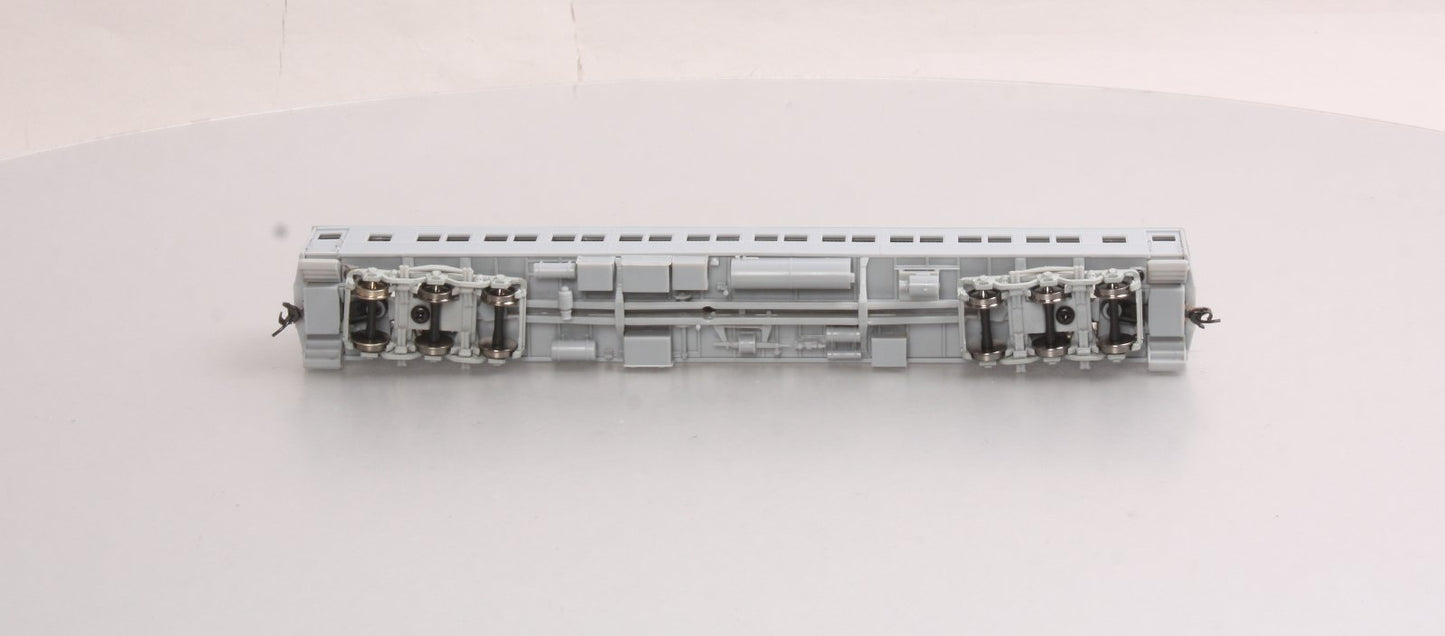 Walthers 932-10100 HO Scale Heavyweight Paired Window Coach Undecorated LN/Box