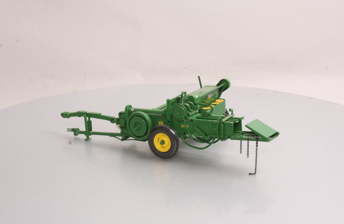 Ertl 5770 1:16 John Deere 214-T Twine-Tie Baler NIB