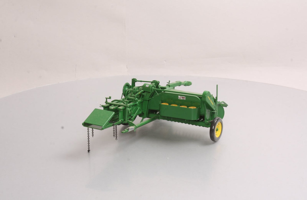 Ertl 5770 1:16 John Deere 214-T Twine-Tie Baler NIB