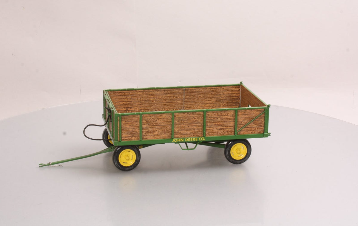 Ertl 15133 1:16 John Deere Barge Wagon LN/Box