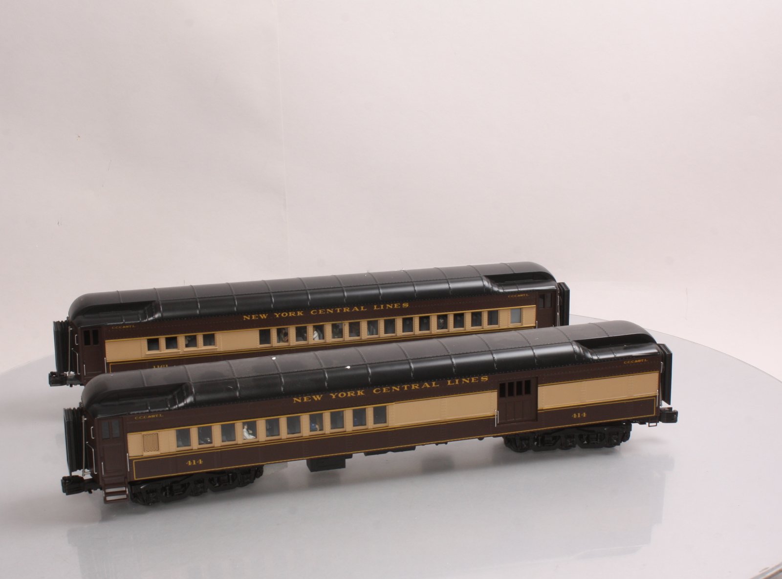 MTH 20-4196 O New York Central 70’ Madison Comb/Din Passenger Set (Set of 2) LN/Box