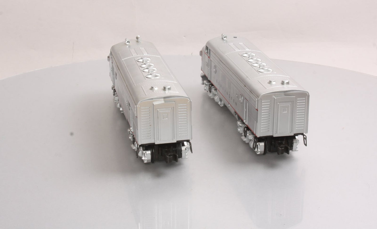 Williams 20704 O Gauge CB&Q F7 A-A Powered & Dummy Diesel Locomotive Set