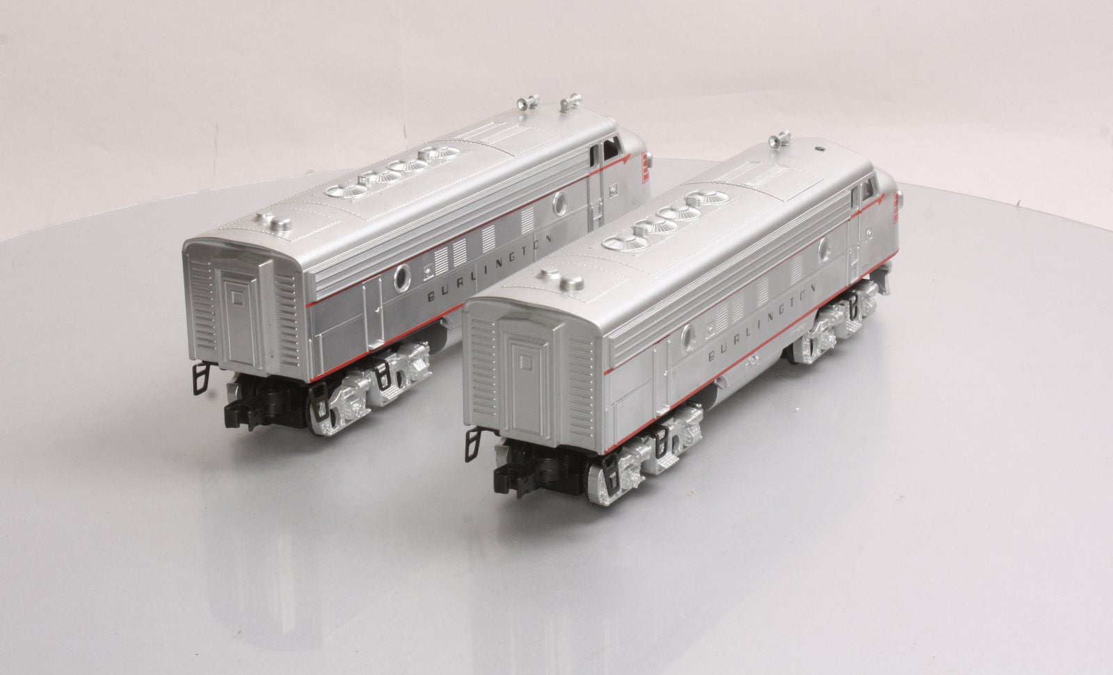 Williams 20704 O Gauge CB&Q F7 A-A Powered & Dummy Diesel Locomotive Set