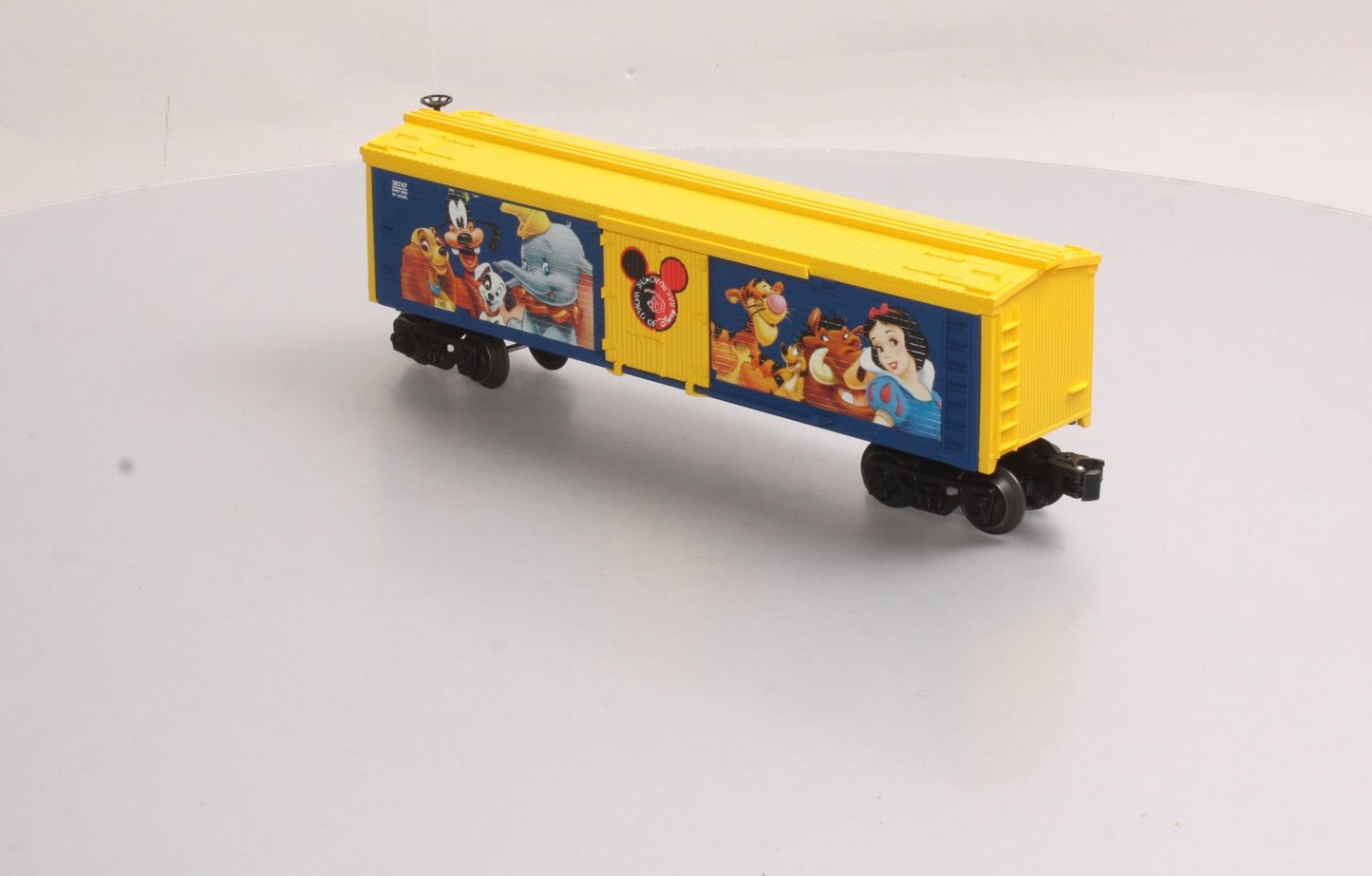 Lionel 6-36747 O World of Disney Reefer LN/Box