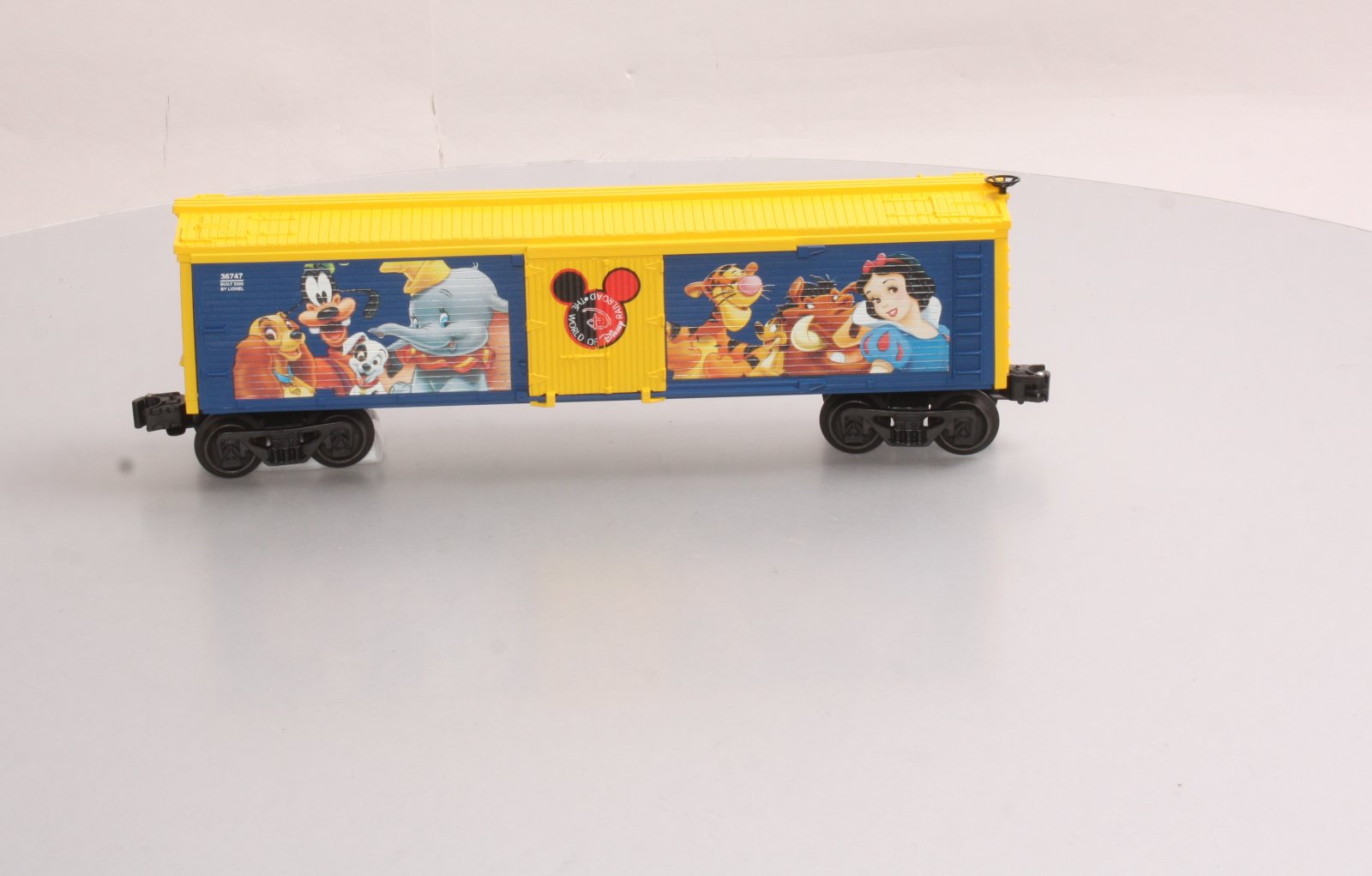 Lionel 6-36747 O World of Disney Reefer LN/Box