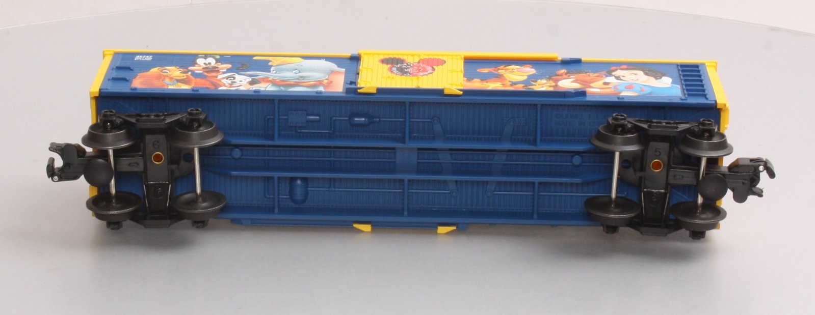 Lionel 6-36747 O World of Disney Reefer LN/Box