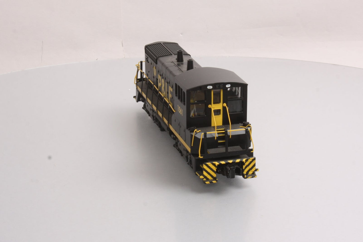 MTH 30-2375-1 P&LE SW-1500 Diesel Switcher w/PS2 #1561 EX