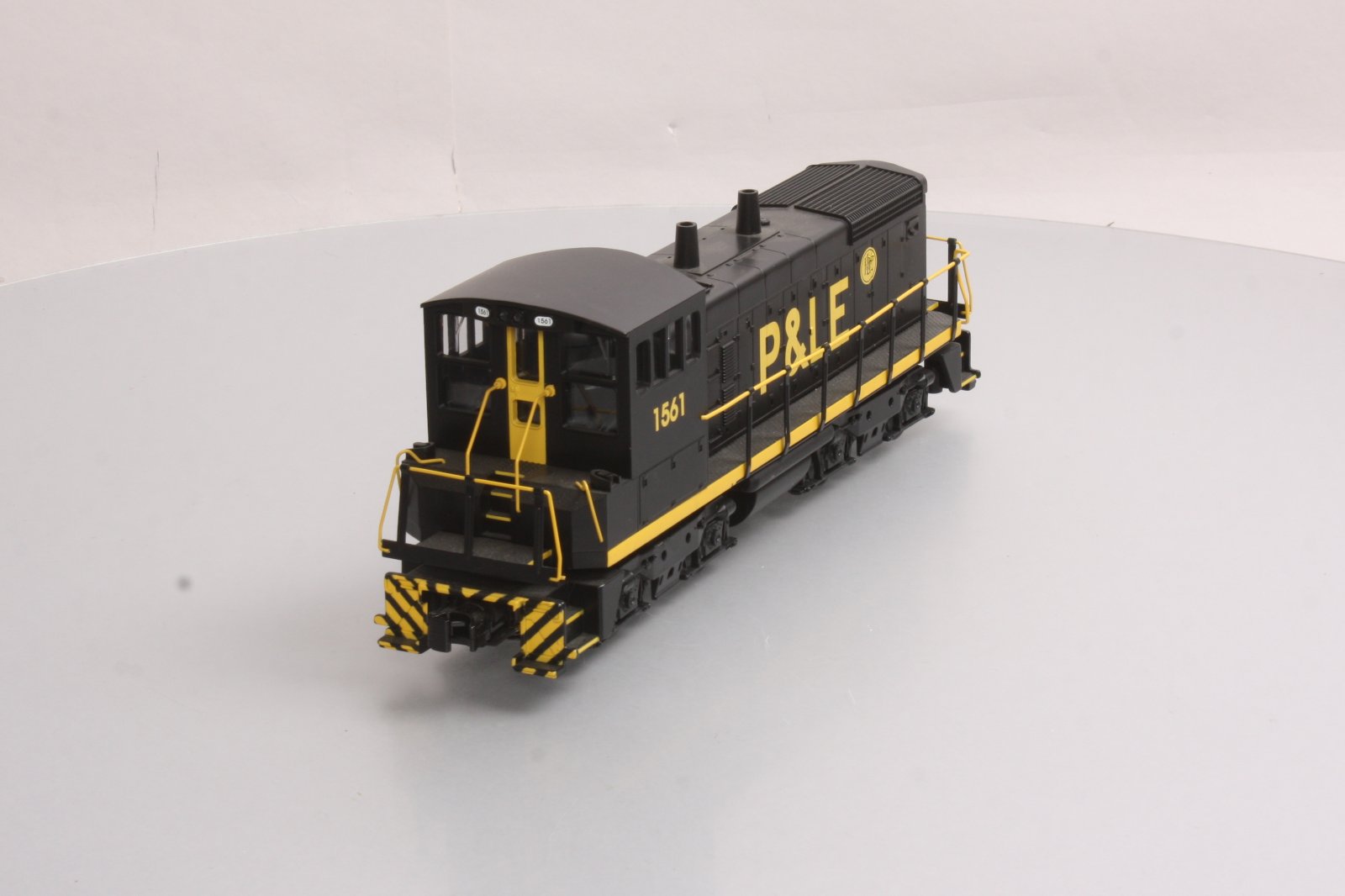 MTH 30-2375-1 P&LE SW-1500 Diesel Switcher w/PS2 #1561 EX