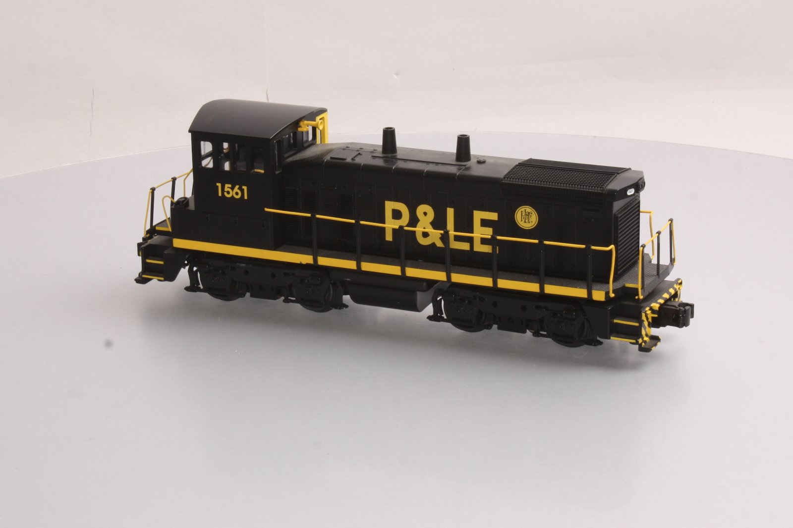 MTH 30-2375-1 P&LE SW-1500 Diesel Switcher w/PS2 #1561 EX