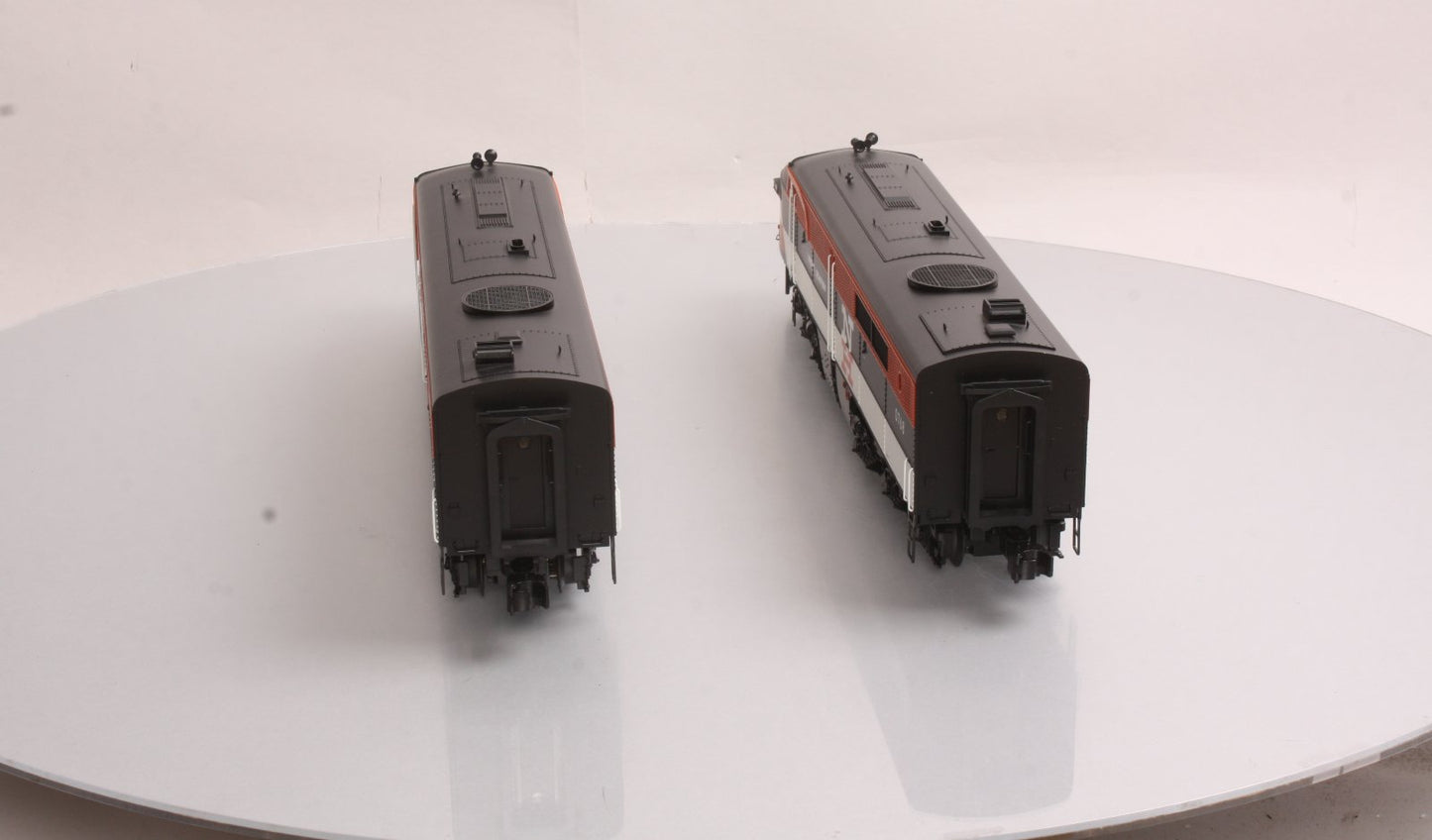 Lionel 6-14596 O Scale New Heaven PA AA Unit Diesel Engine Set #0767/0768 LN/Box