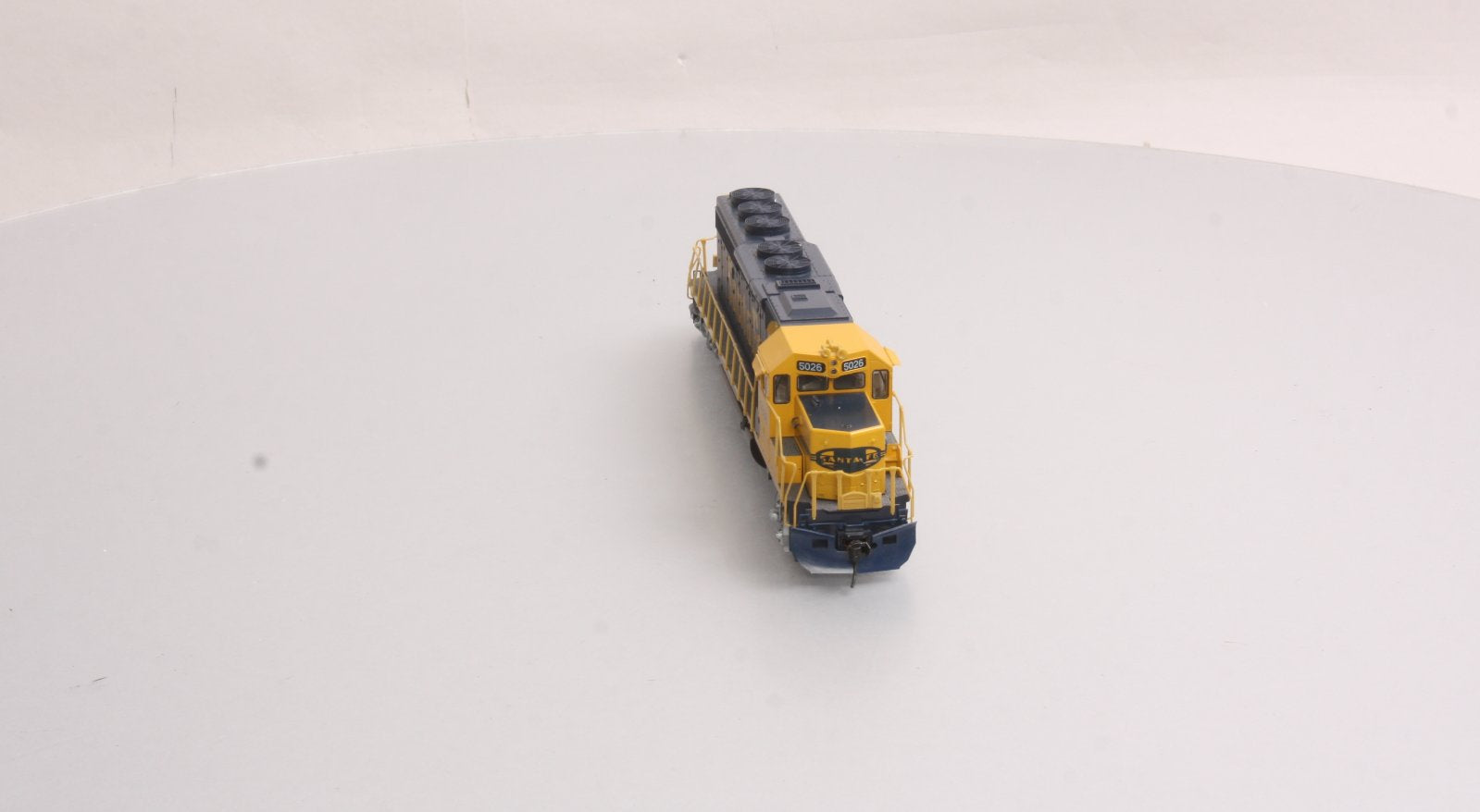 Kato 37-2907 HO Scale Santa Fe EMD SD40-2 Diesel Locomotive #5026 LN/Box