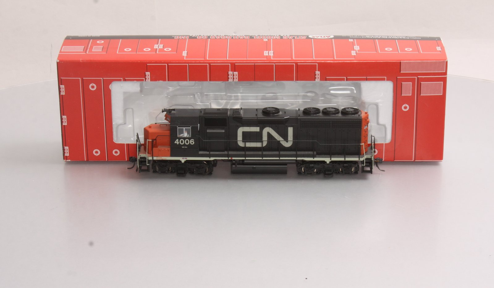 Atlas 8904 HO Scale Canadian National GP-40 Diesel Locomotive #4006 LN/Box