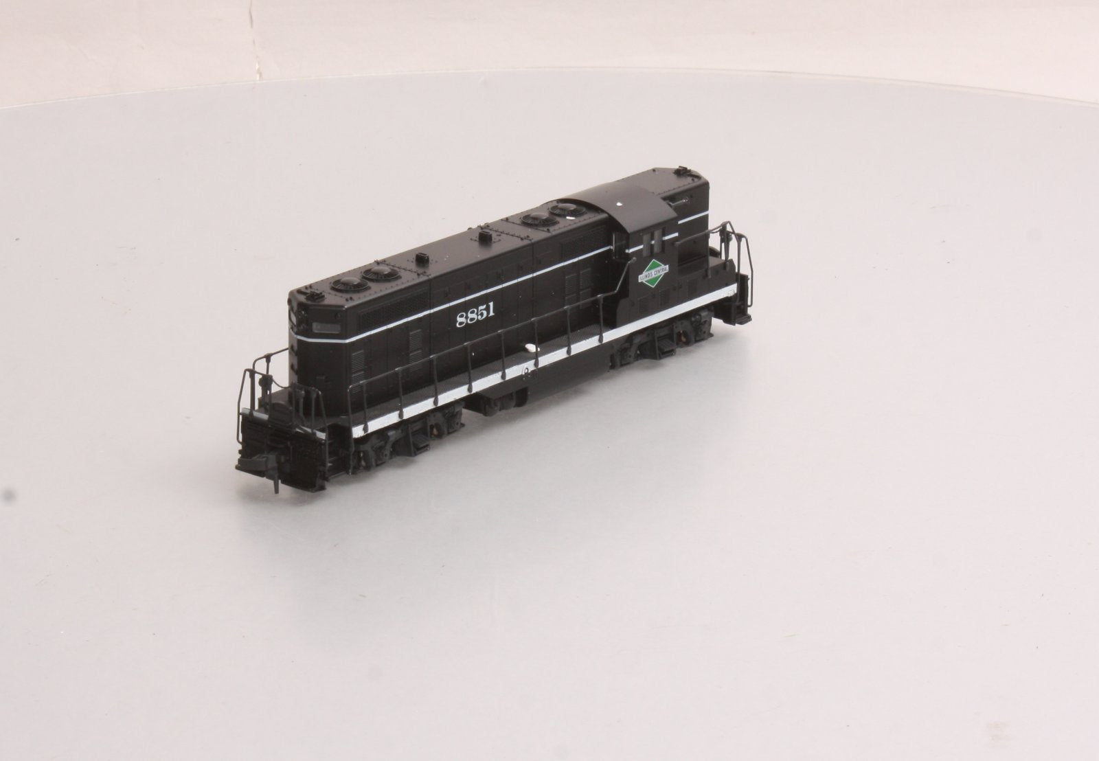 Atlas 8239 Illinois Central GP-7 Diesel Locomotive #8851 LN/Box