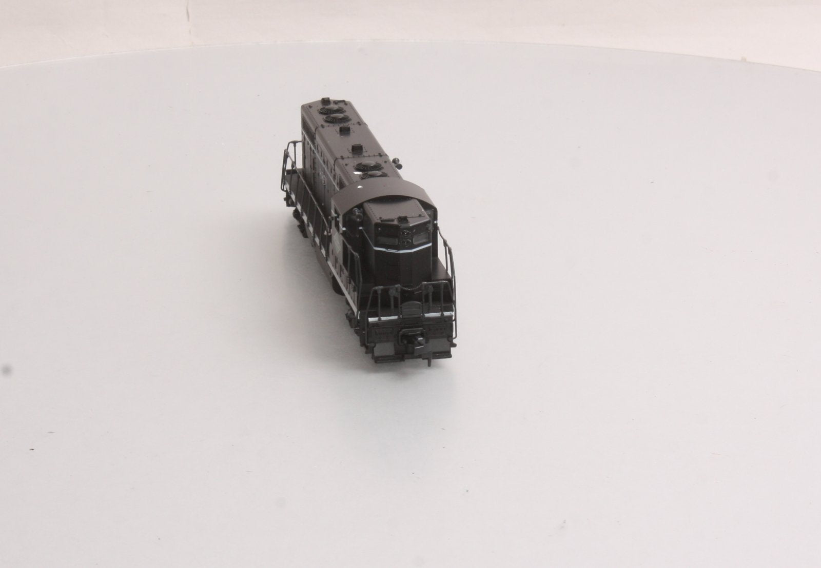 Atlas 8239 Illinois Central GP-7 Diesel Locomotive #8851 LN/Box