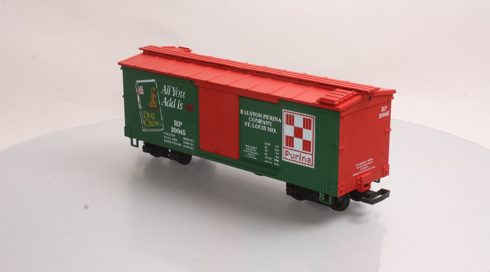 USA Trains 20045 G Purina Dog Chow Boxcar- Plastic Wheels LN/Box
