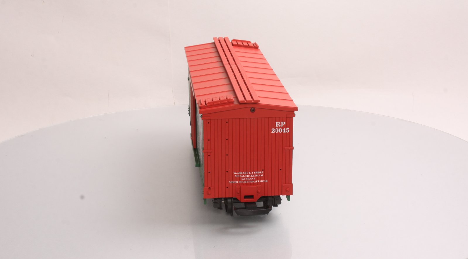 USA Trains 20045 G Purina Dog Chow Boxcar- Plastic Wheels LN/Box