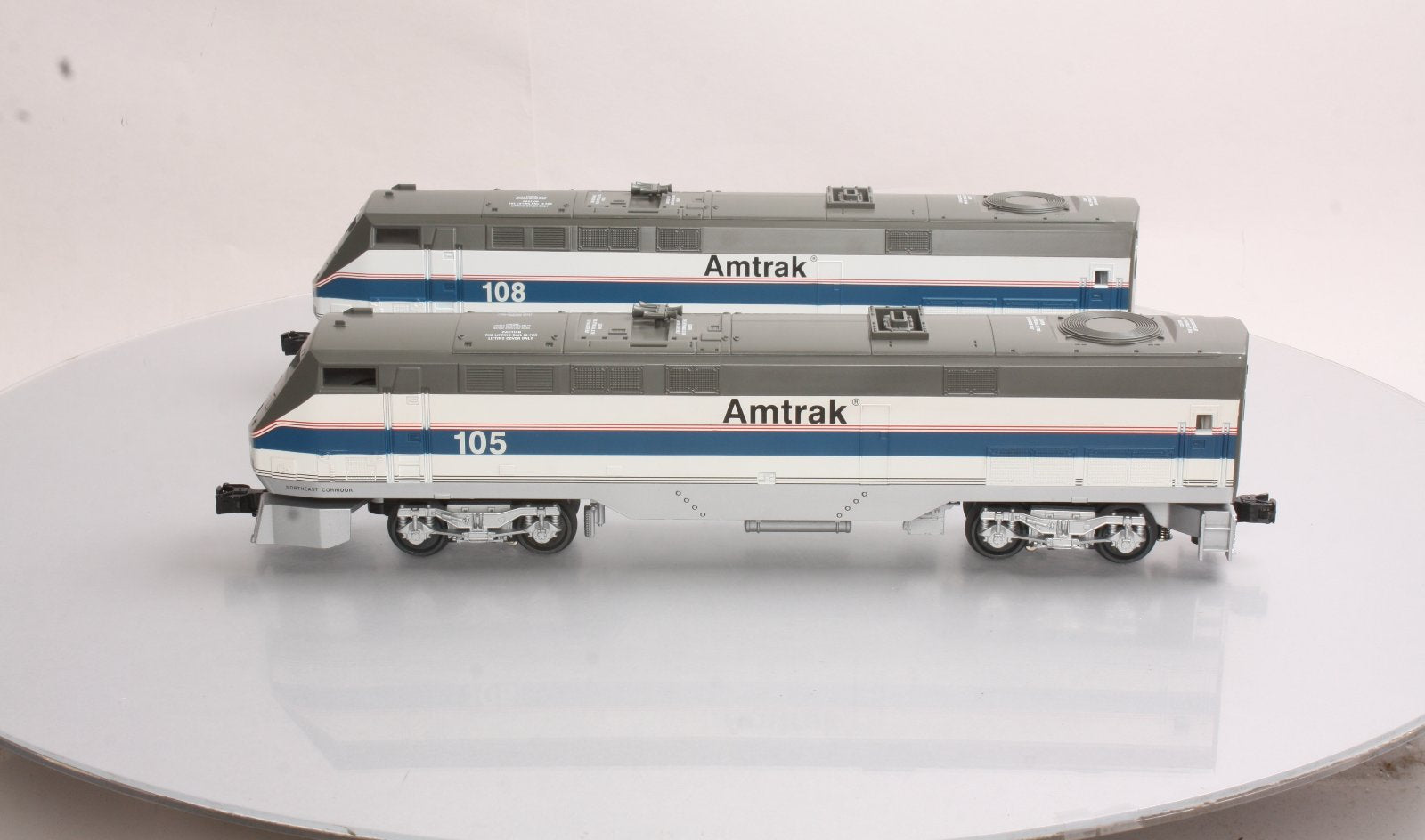 Williams 22802 Amtrak Genesis Phase IV Diesel Locomotive AA Set