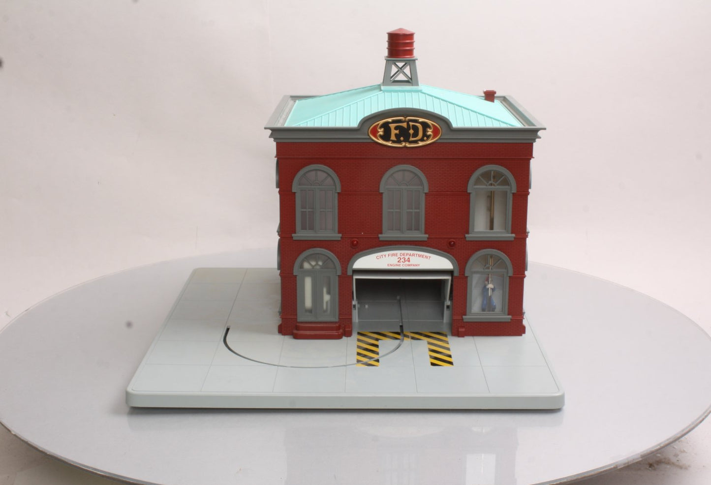 MTH 30-9102 O Gauge Operating Firehouse LN/Box