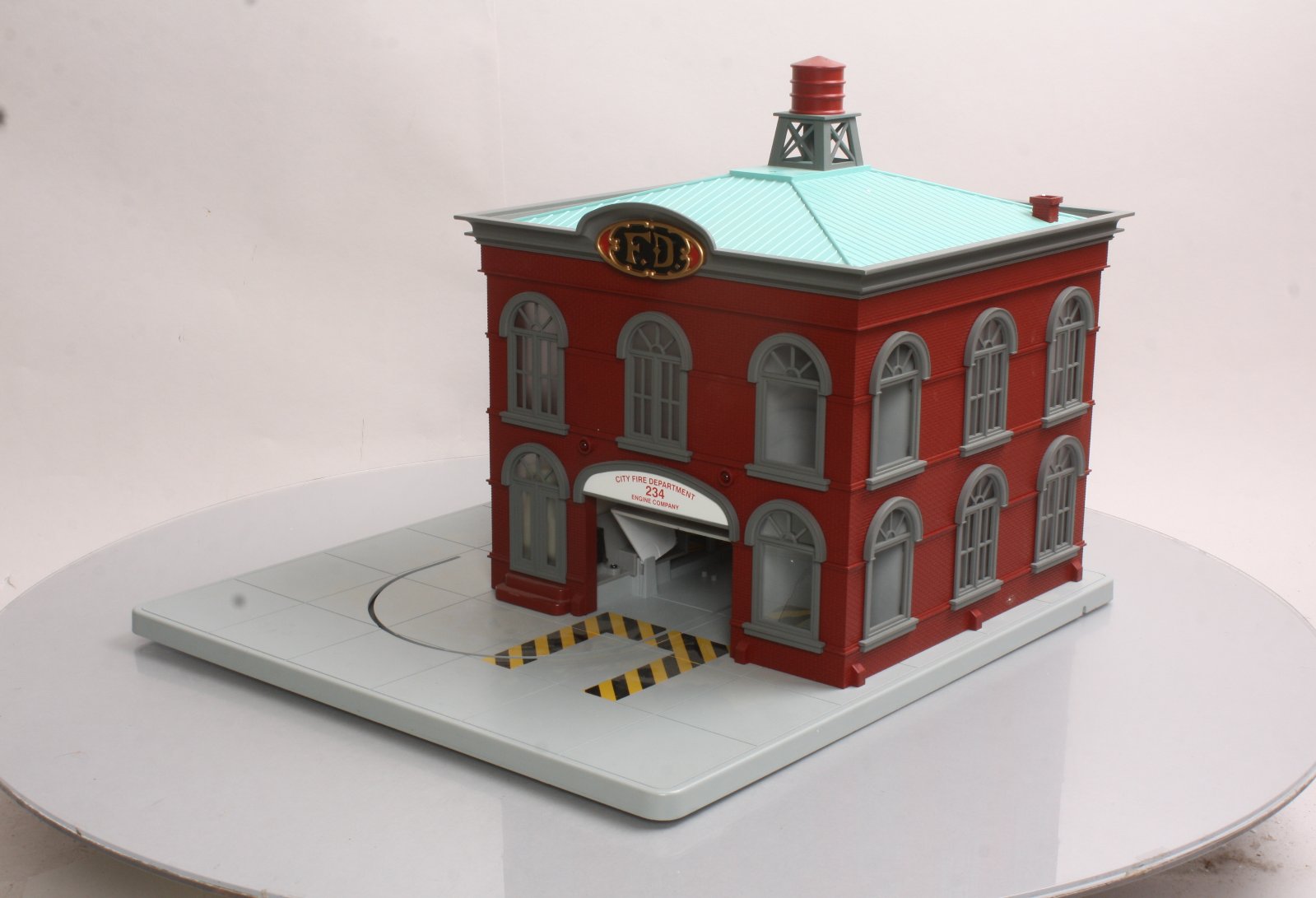 MTH 30-9102 O Gauge Operating Firehouse LN/Box
