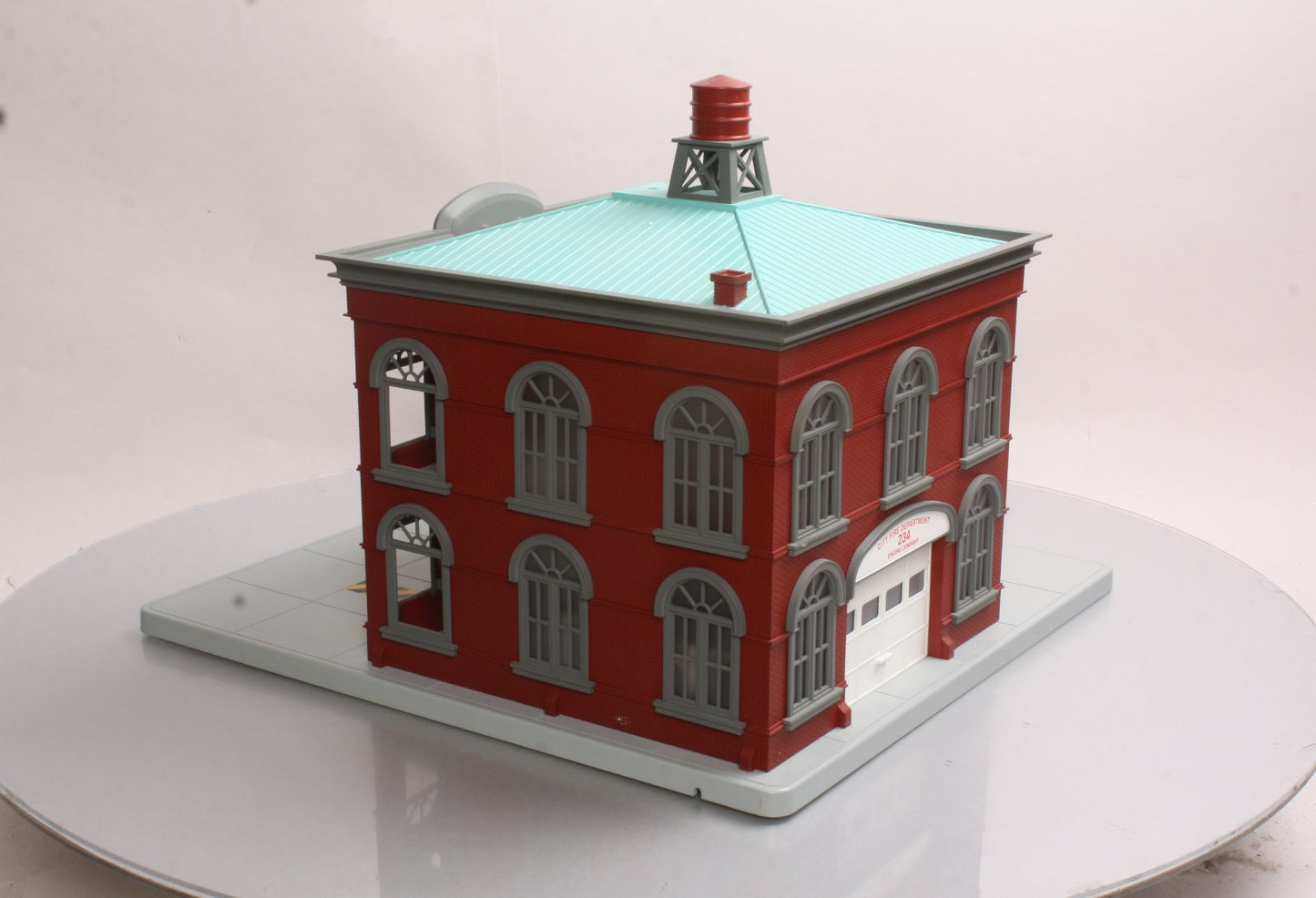 MTH 30-9102 O Gauge Operating Firehouse LN/Box