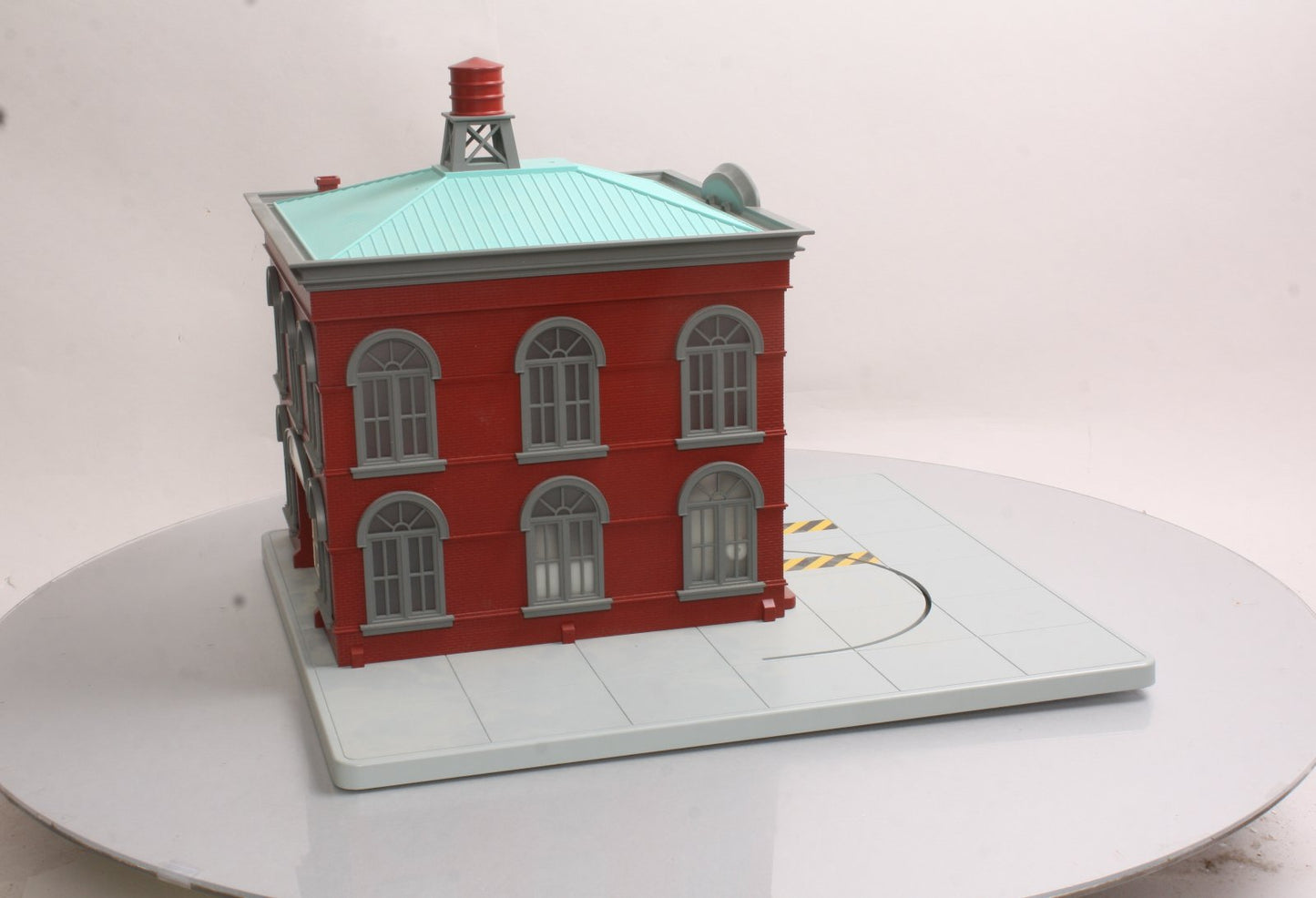 MTH 30-9102 O Gauge Operating Firehouse LN/Box