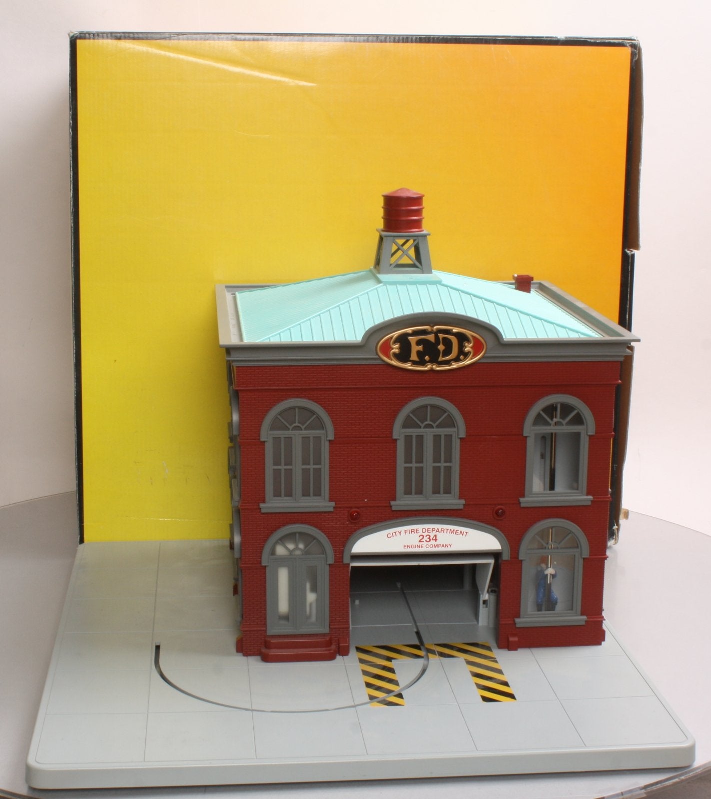 MTH 30-9102 O Gauge Operating Firehouse LN/Box