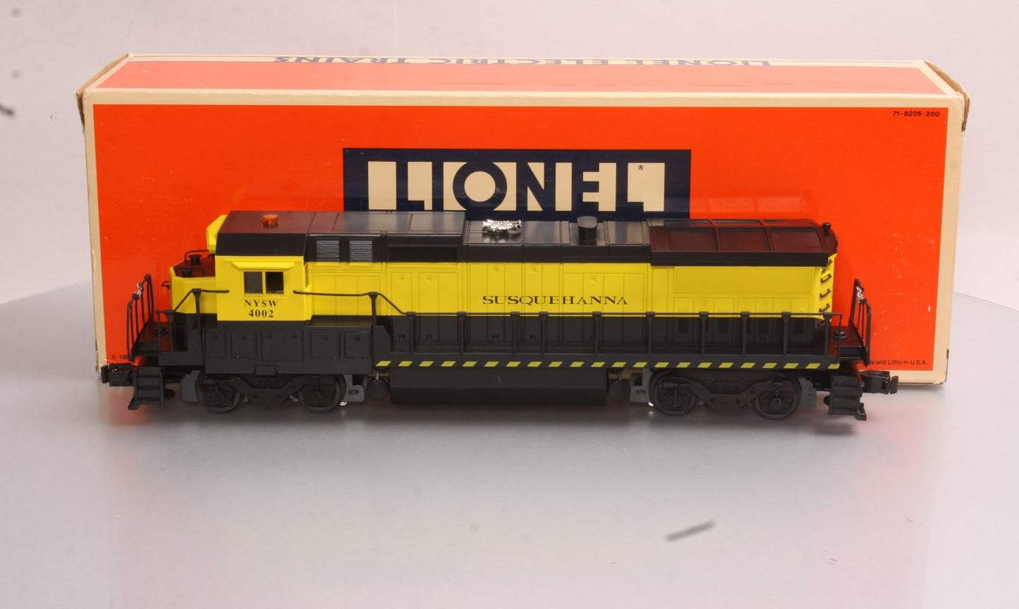 Lionel 6-18211 O Gauge Susquehanna Dash 8-40B Diesel Locomotive #4002 EX/Box